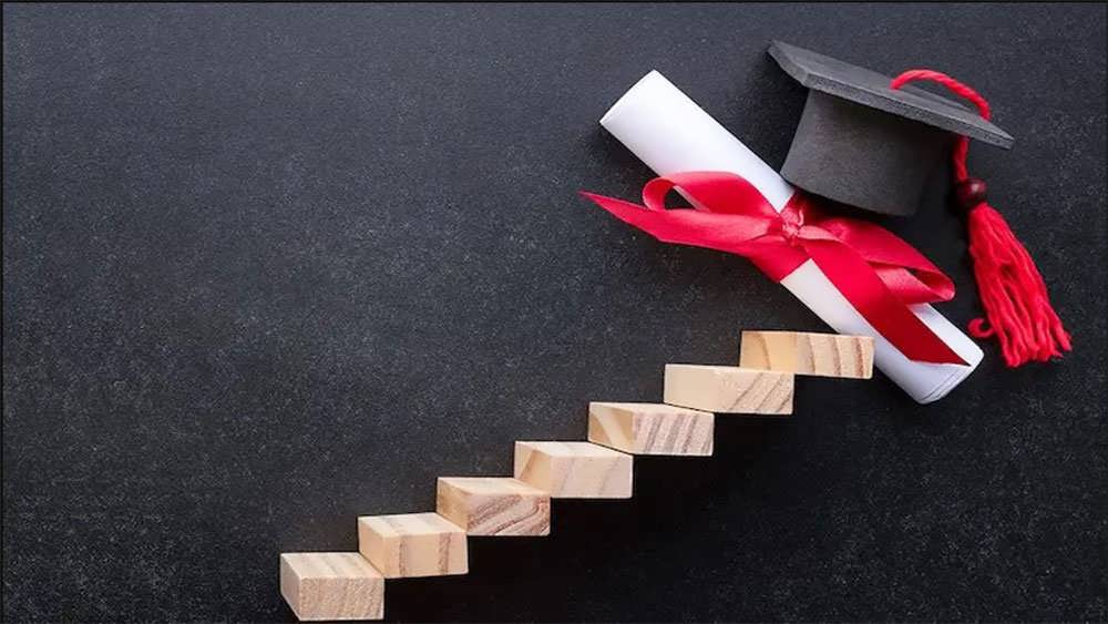 مسیر تحصیل تا مهاجرت