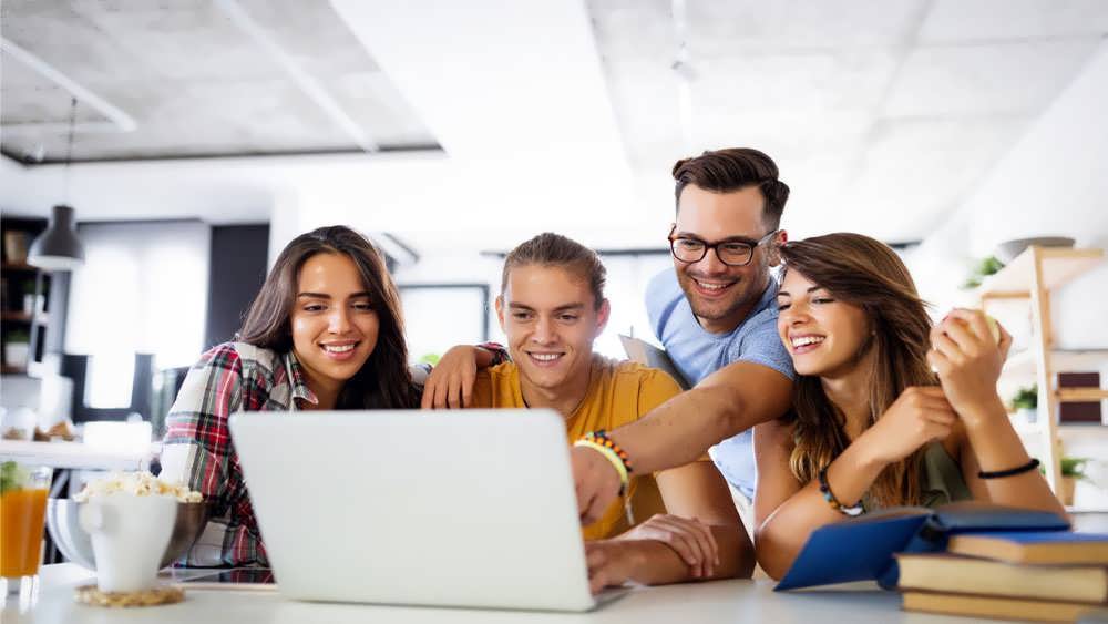 مطالعه گروهی دانشجویان