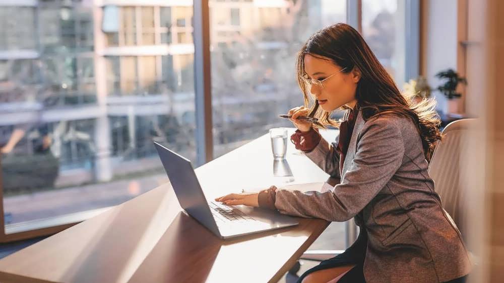 چگونه از ایران برای کار در آمریکا اقدام کنیم؟