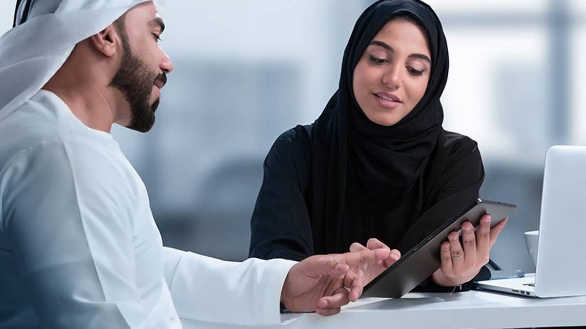 با ویزای فریلنسری دبی چه مشاغلی می‌توانم داشته باشم؟